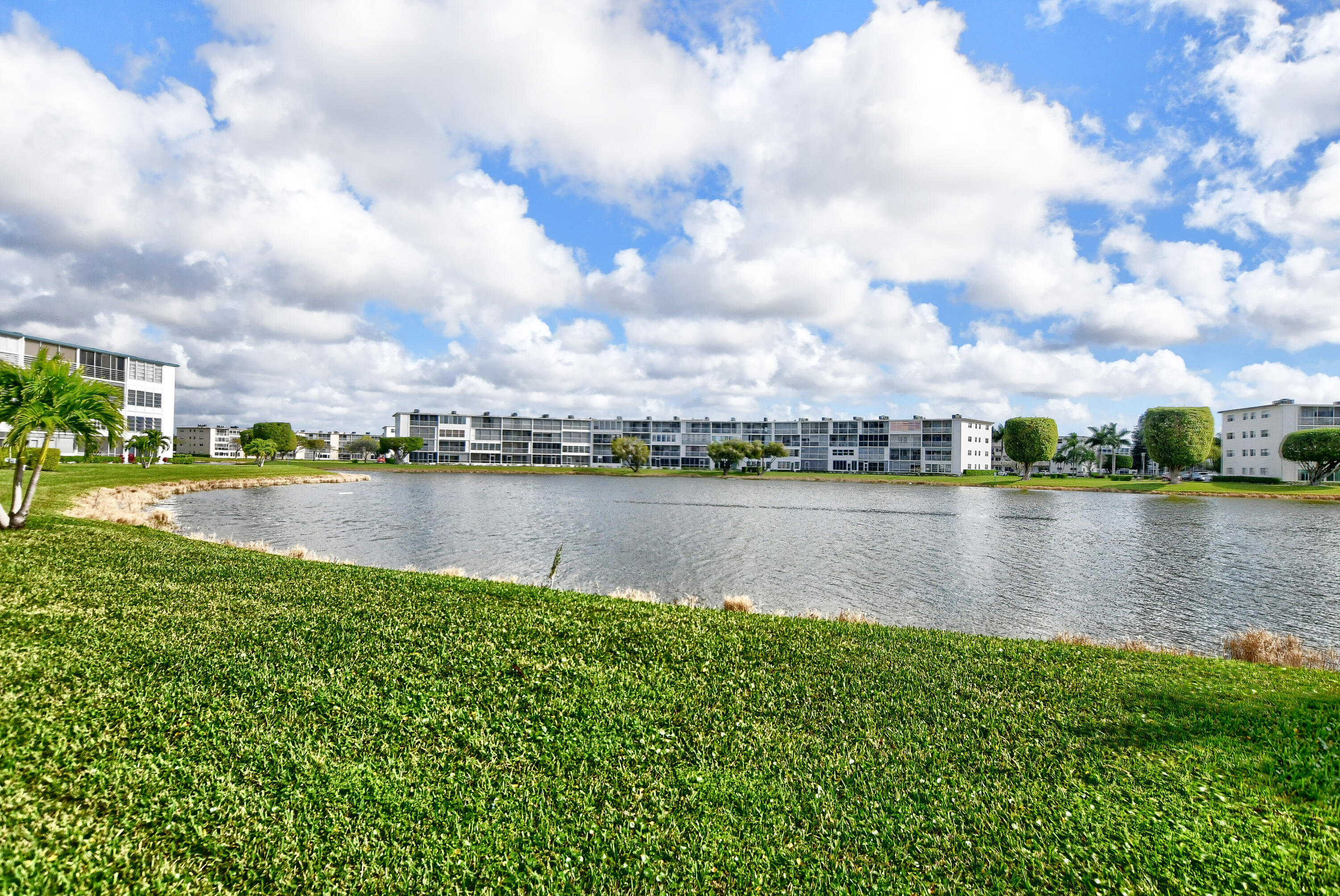 1019 Exeter, Unit 1019 Boca Raton, FL 33434 - Photo 20 of 32 waterview