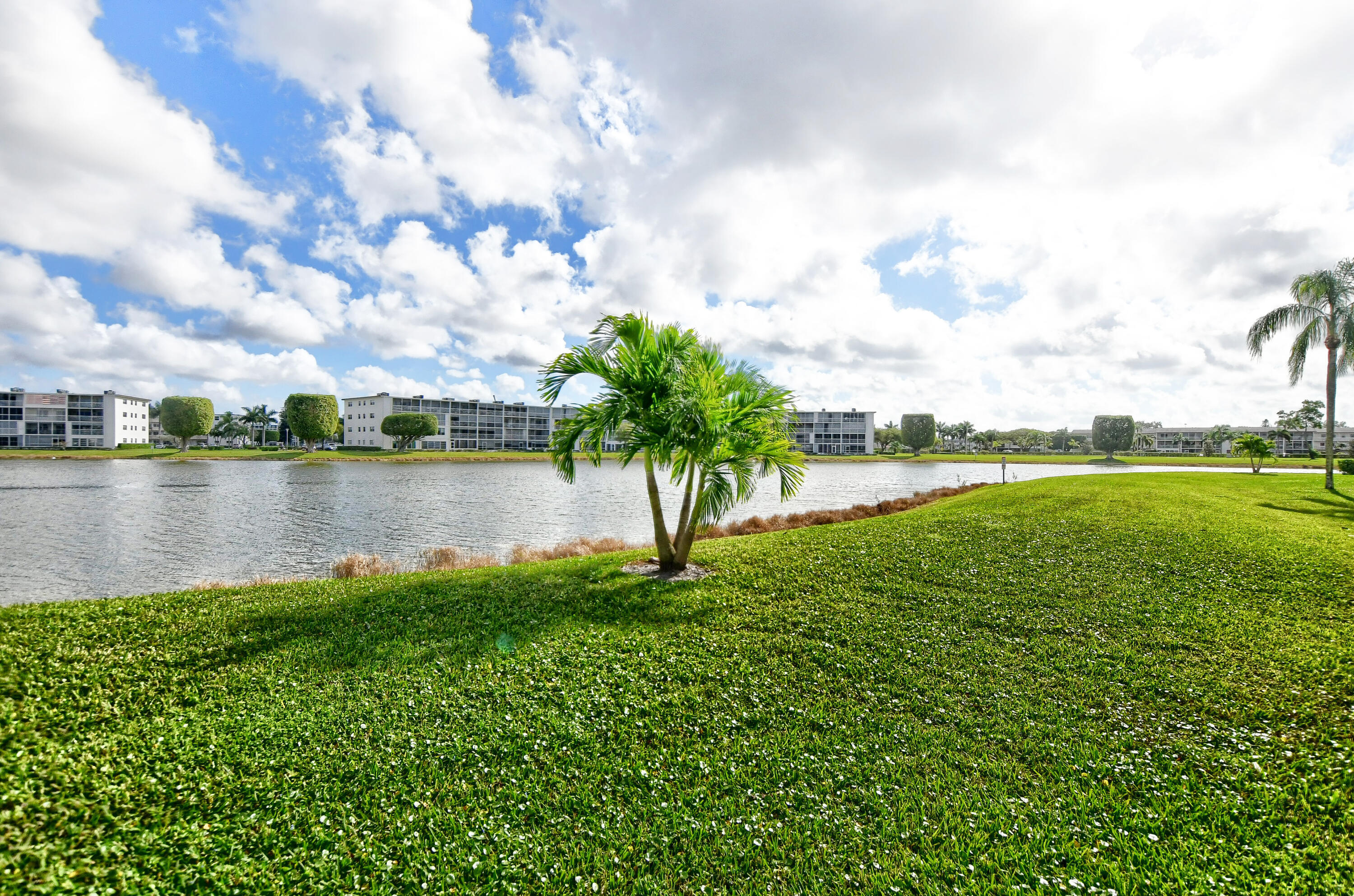 1019 Exeter, Unit 1019 Boca Raton, FL 33434 - Photo 21 of 32 lakeview