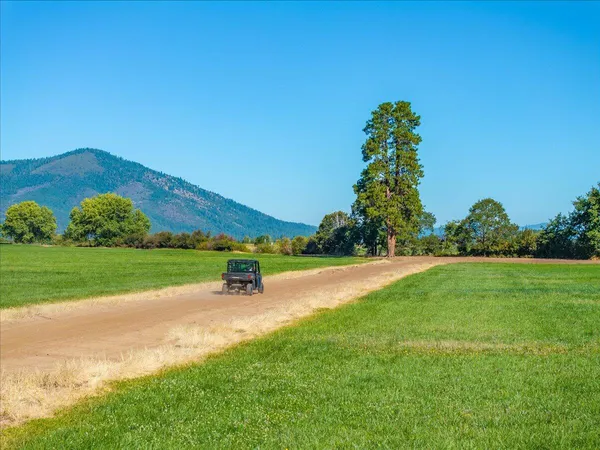 $10,980,000 | 25653 Glenburn Road, Fall River Mills, CA 96028