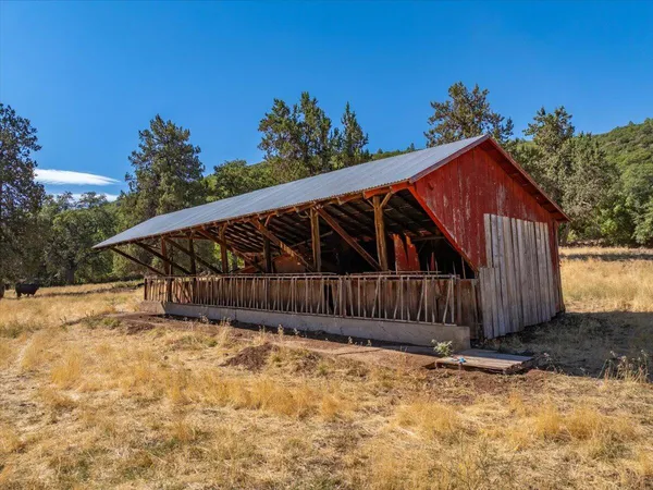 $10,980,000 | 25653 Glenburn Road, Fall River Mills, CA 96028