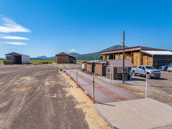 $10,980,000 | 25653 Glenburn Road, Fall River Mills, CA 96028