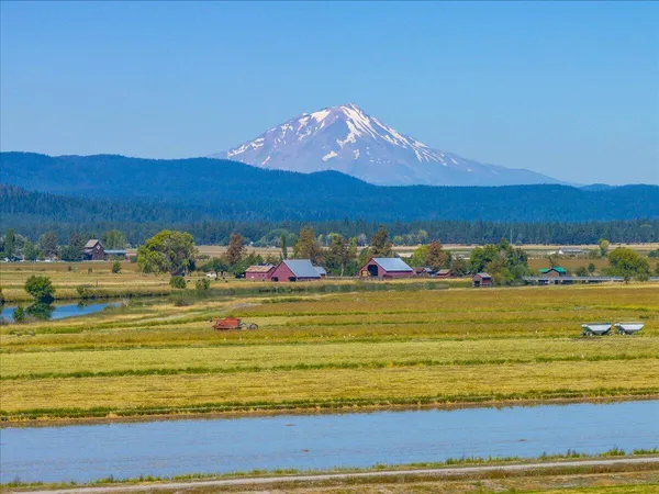 $10,980,000 | 25653 Glenburn Road, Fall River Mills, CA 96028