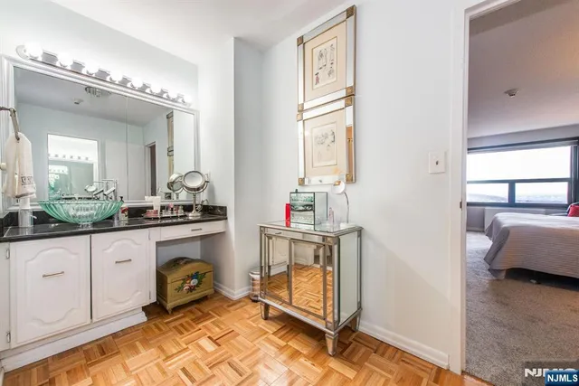 $615,000 | 2 Claridge Drive, Unit 4MW, Verona, NJ 07044