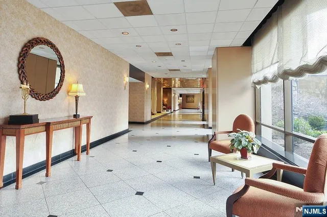 $615,000 | 2 Claridge Drive, Unit 4MW, Verona, NJ 07044