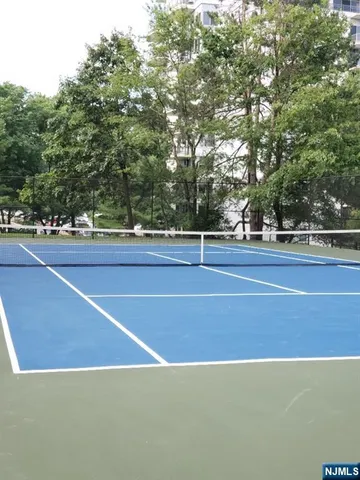 $615,000 | 2 Claridge Drive, Unit 4MW, Verona, NJ 07044