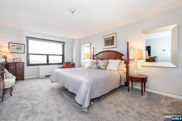 $615,000 | 2 Claridge Drive, Unit 4MW, Verona, NJ 07044