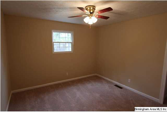 920 Carson Lane Jacksonville, AL 36265 - Photo 8 of 17