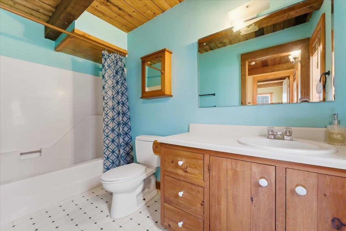 1284 Granger Hollow Road Shaftsbury, VT 05257 - Photo 20 of 50