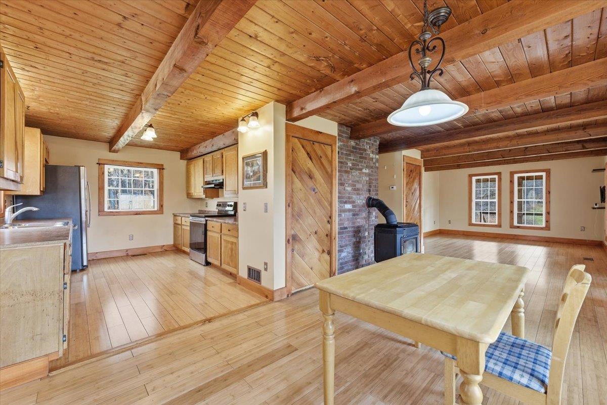 1284 Granger Hollow Road Shaftsbury, VT 05257 - Photo 6 of 50