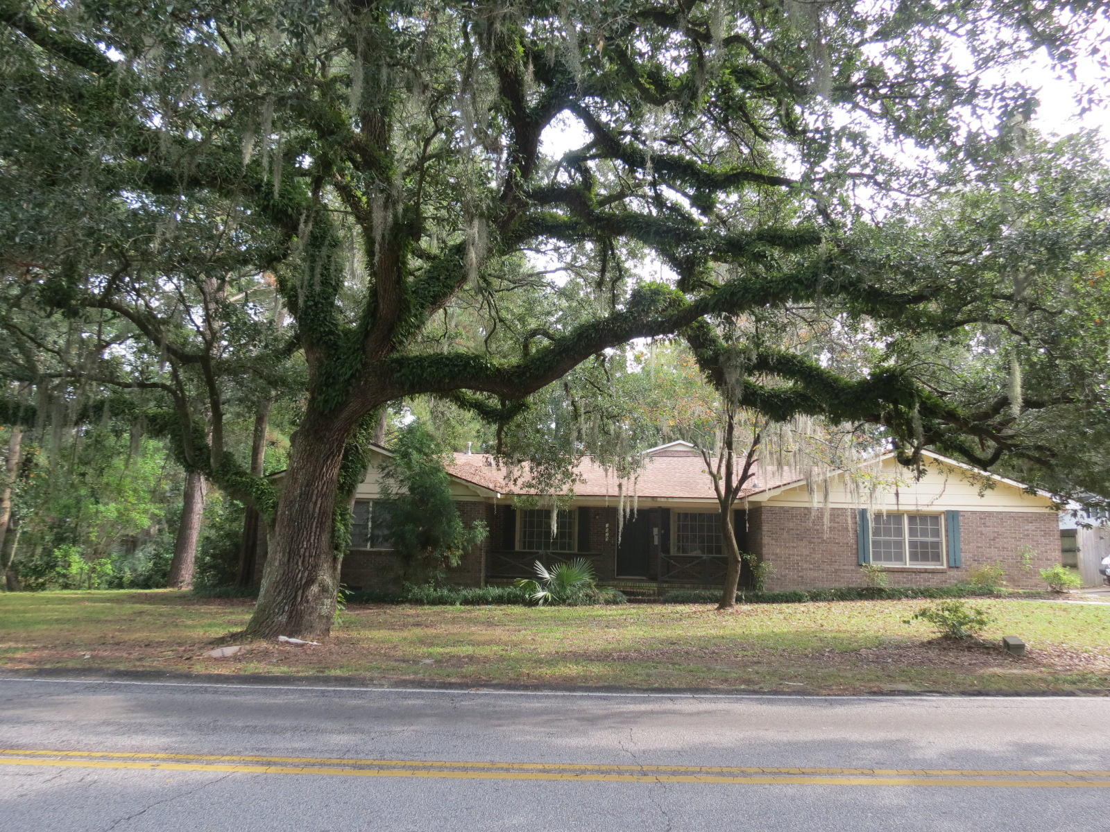 1029 Yeamans Hall Road Hanahan, SC 29410 - Photo 2 of 7 IMG_0017