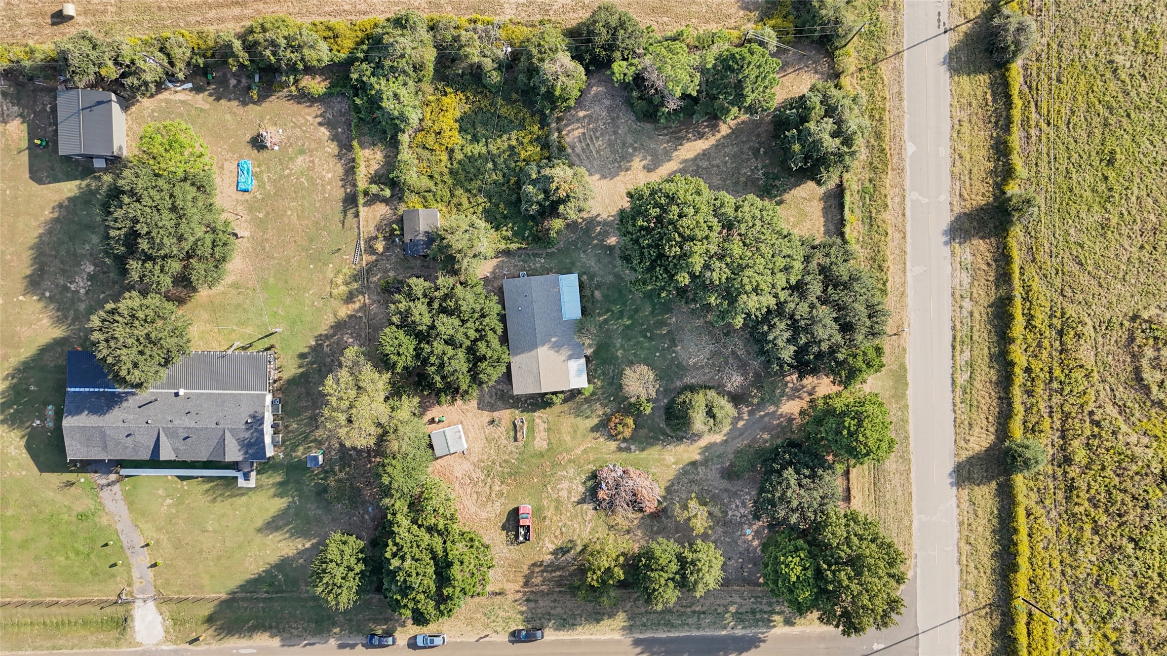 35494 Betka Road Hempstead, TX 77445 - Photo 4 of 37 an aerial view of residential house with outdoor space and swimming pool