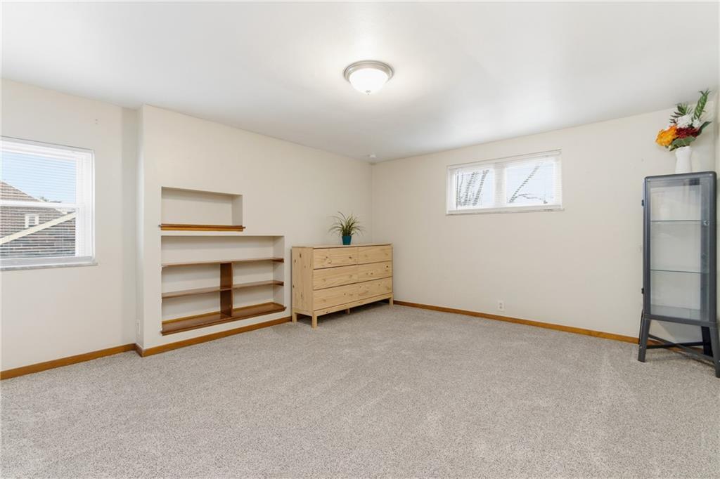 1409 Jefferson Heights Road Pittsburgh, PA 15235 - Photo 23 of 35