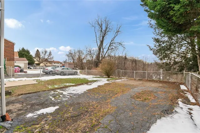 $219,000 | 1409 Jefferson Heights Road, Pittsburgh, PA 15235