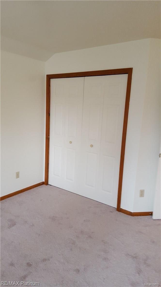 13316 North Horrell Road Fenton, MI 48430 - Photo 18 of 38 BR 1 New carpet & paint