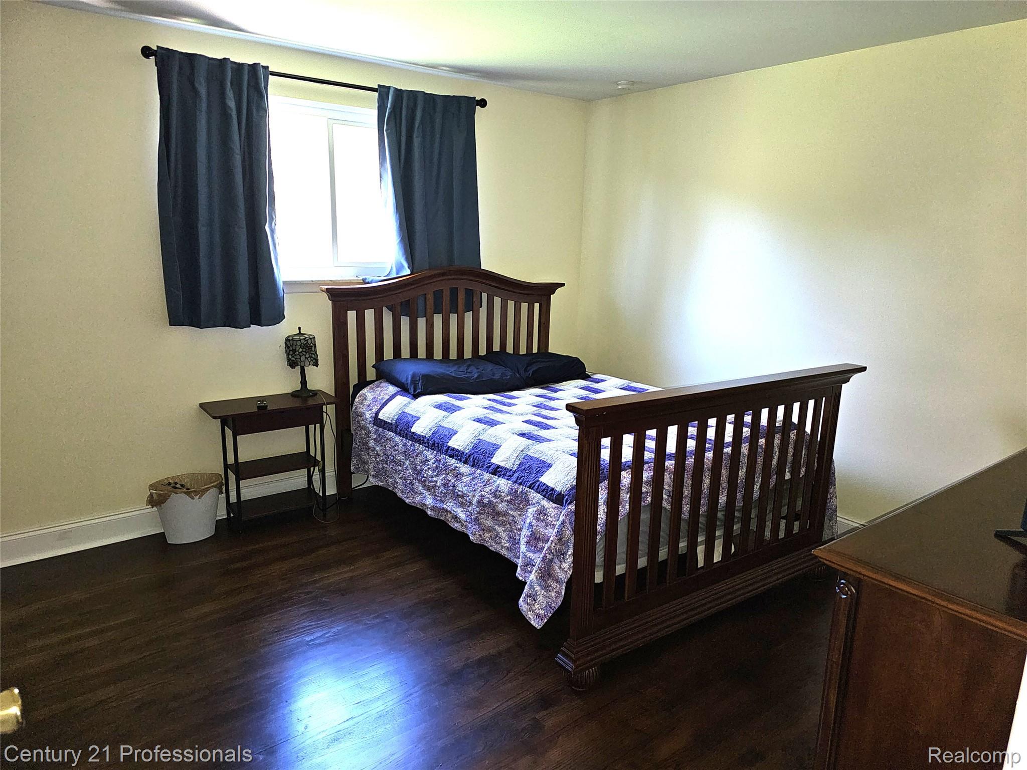 1508 Crooks Road Rochester, MI 48309 - Photo 35 of 43 Bedroom 2