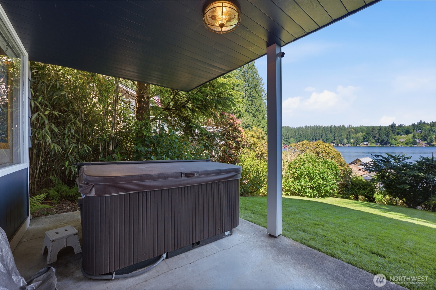 2109 Southwest Lake Roesiger Road Snohomish, WA 98290 - Photo 9 of 40 Gallery Image 9