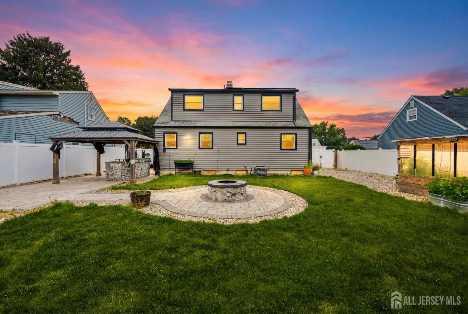 23 Longfield Road New Brunswick, NJ 08901 - Photo 7 of 50