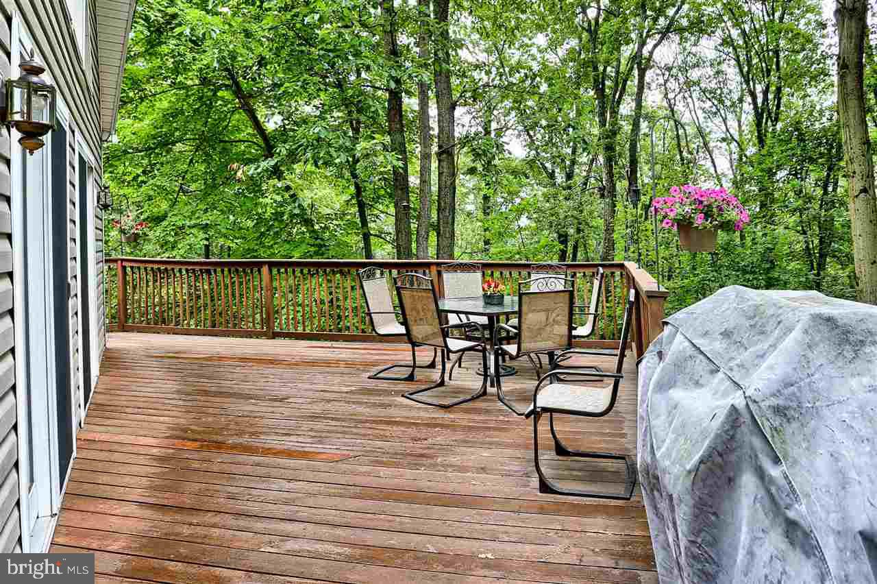 1244 Glatco Lodge Road Hanover, PA 17331 - Photo 11 of 33