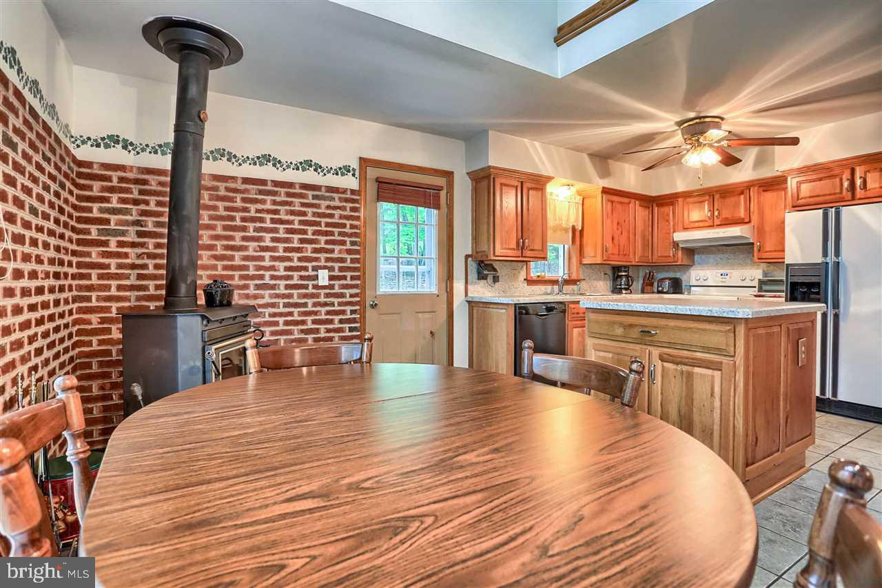 1244 Glatco Lodge Road Hanover, PA 17331 - Photo 18 of 33
