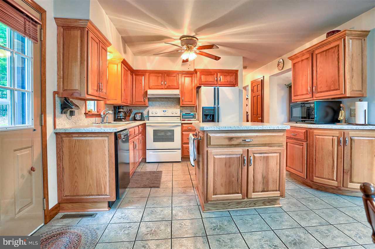 1244 Glatco Lodge Road Hanover, PA 17331 - Photo 19 of 33