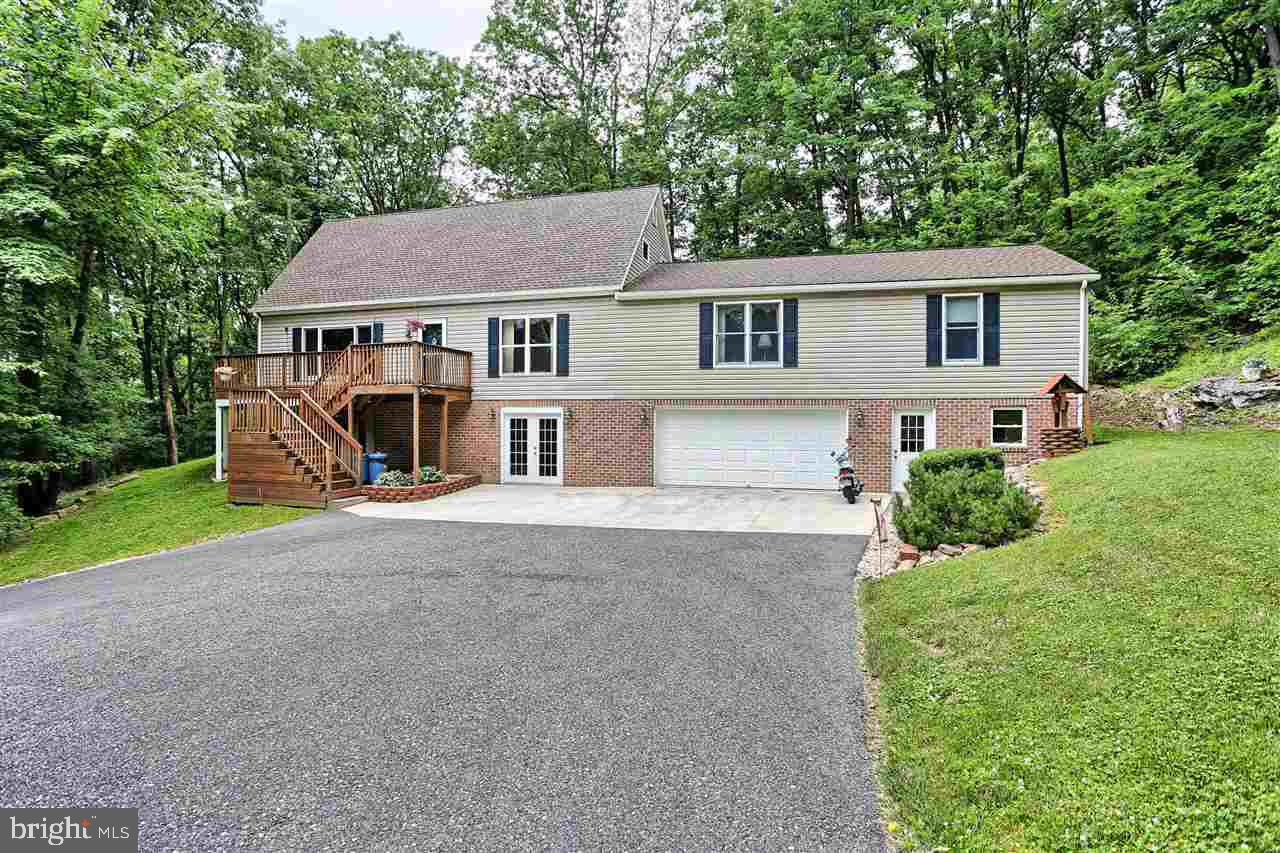 1244 Glatco Lodge Road Hanover, PA 17331 - Photo 3 of 33