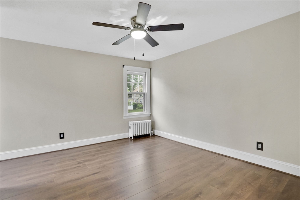 33 Olmsted Drive Springfield, MA 01108 - Photo 17 of 23