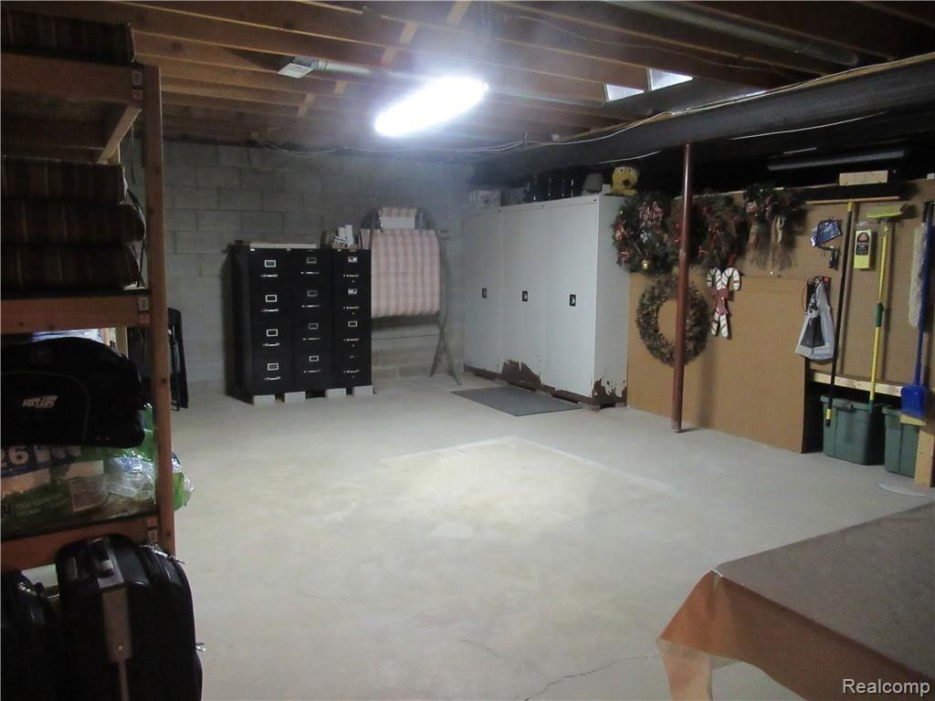 15805 Almont Road Allenton, MI 48002 - Photo 29 of 45 IMG_0935.JPG