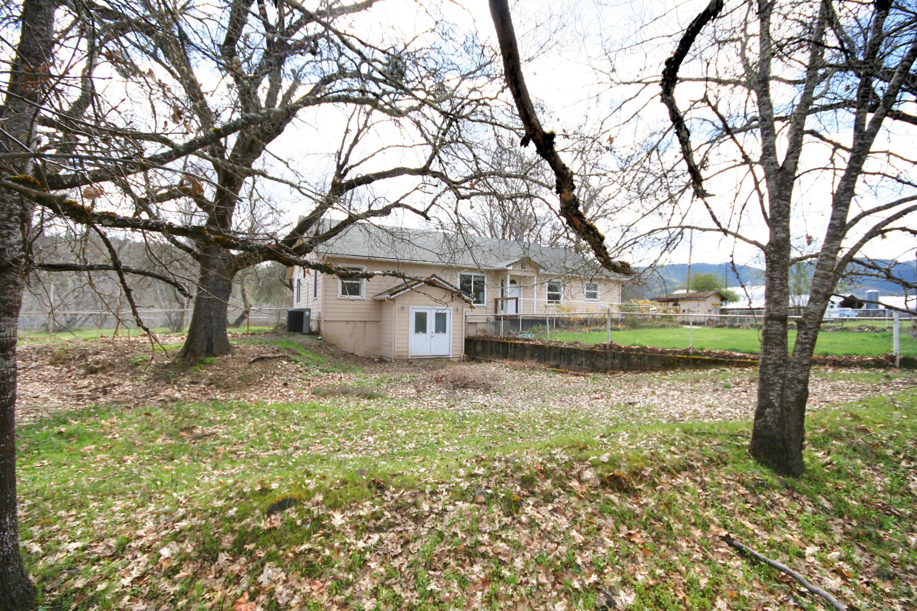 734 Powell Creek Road Williams, OR 97544 - Photo 43 of 51 fotor_2023-4-12_17_41_25