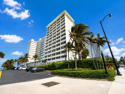 $90,000 | 19201 Collins Avenue, Unit 527, Sunny Isles Beach, FL 33160