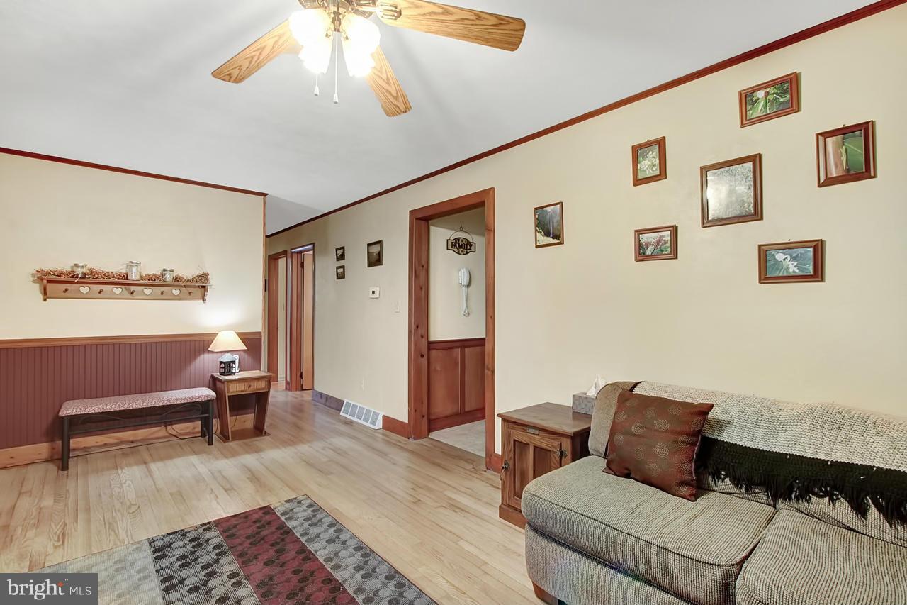 1080 Littlestown Road Littlestown, PA 17340 - Photo 3 of 28 Living Room