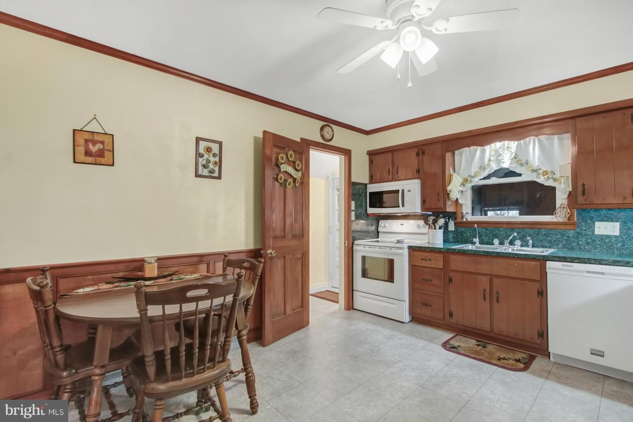 1080 Littlestown Road Littlestown, PA 17340 - Photo 8 of 28 Kitchen