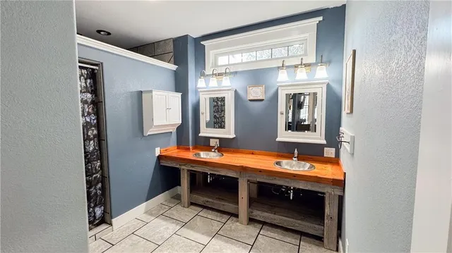 $595,000 | 8722 North N Road, Ulysses, KS 67880