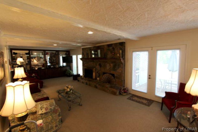 206 Meadowfield Road Yorktown, VA 23692 - Photo 5 of 44 Gallery Image 5