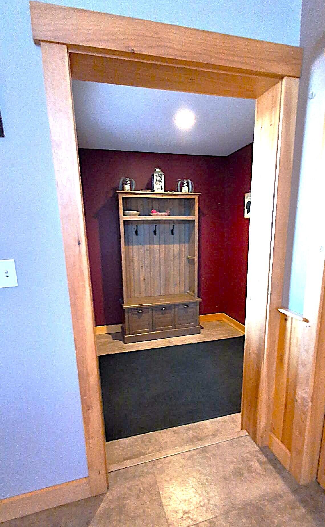 260 Nyes Corner Road St. Albans, ME 04971 - Photo 55 of 104 Entry way from kitchen