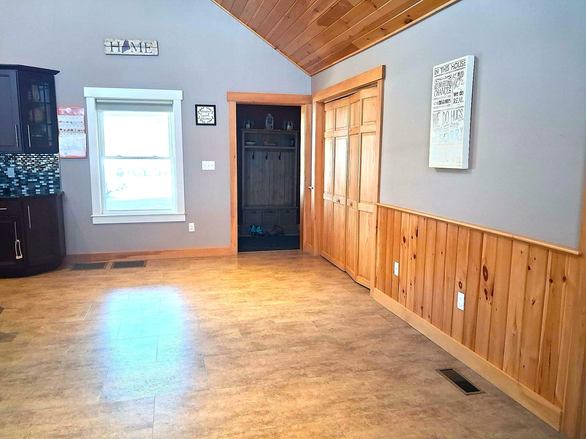 260 Nyes Corner Road St. Albans, ME 04971 - Photo 56 of 104 Entryway distant kitchen