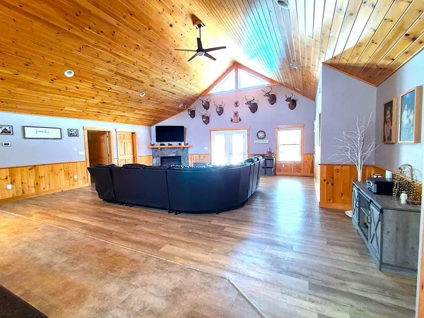 $1,500,000 | 260 Nyes Corner Road, St. Albans, ME 04971