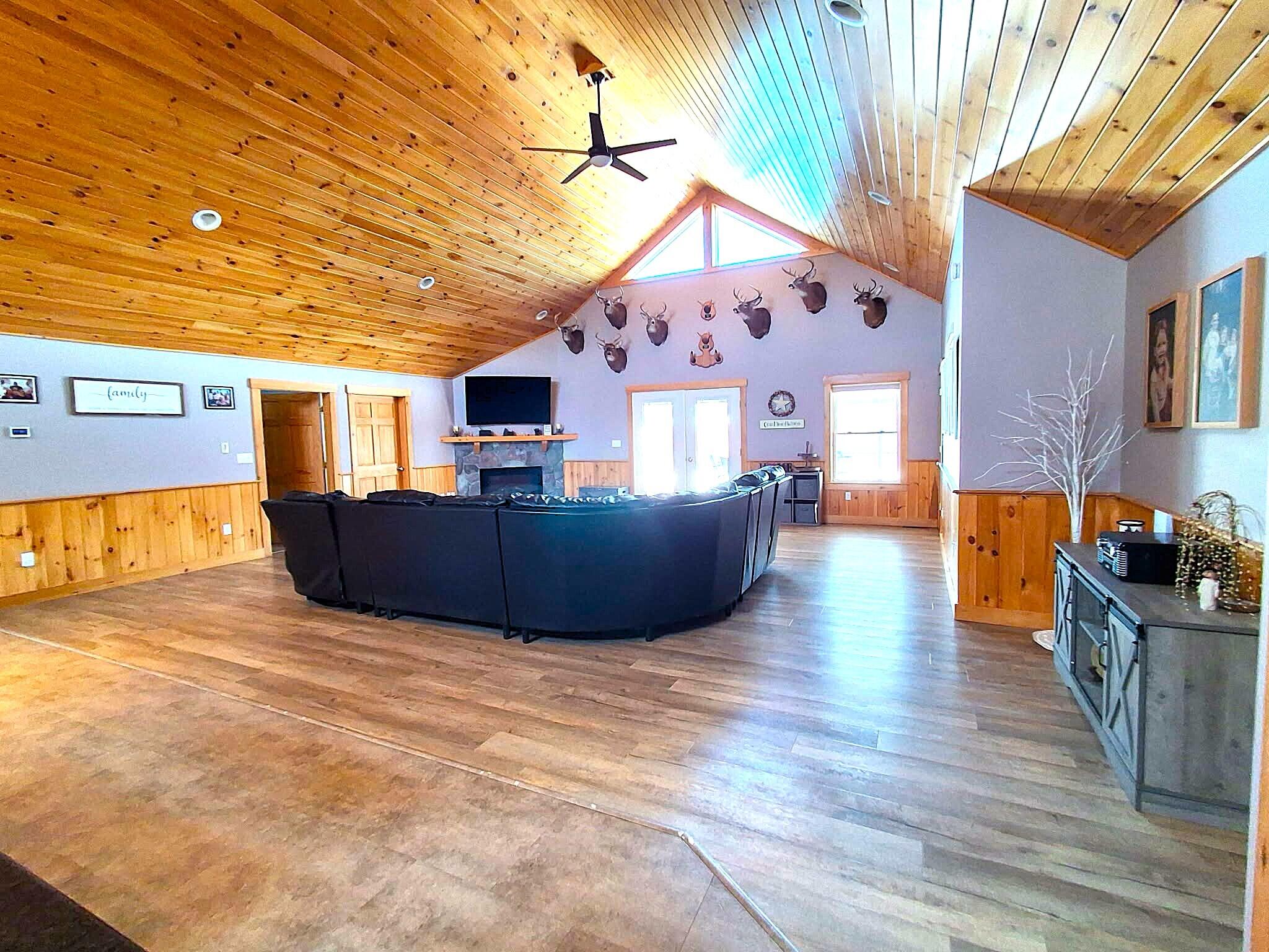 260 Nyes Corner Road St. Albans, ME 04971 - Photo 71 of 104 livingroom3