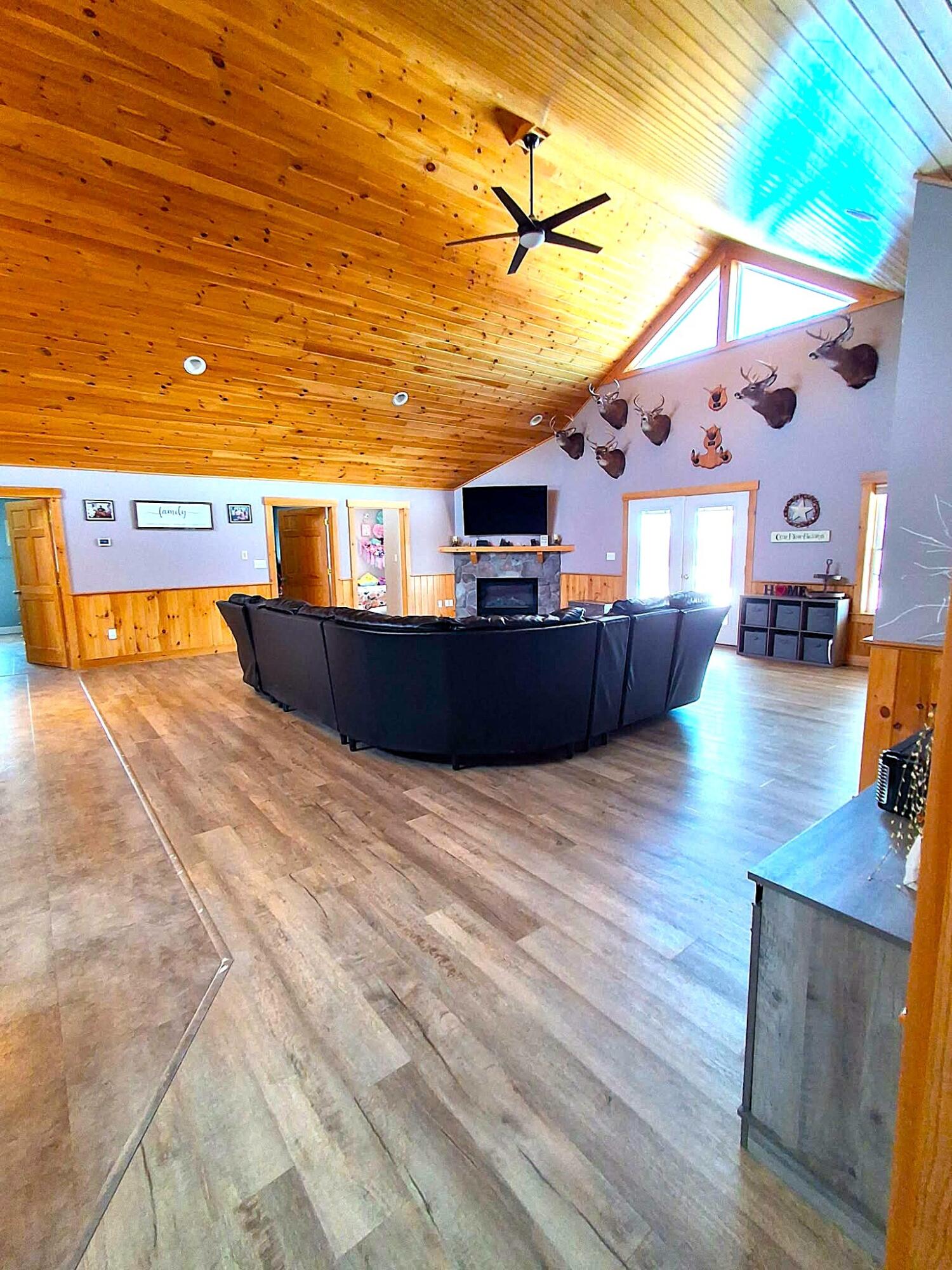 260 Nyes Corner Road St. Albans, ME 04971 - Photo 72 of 104 livingroom4