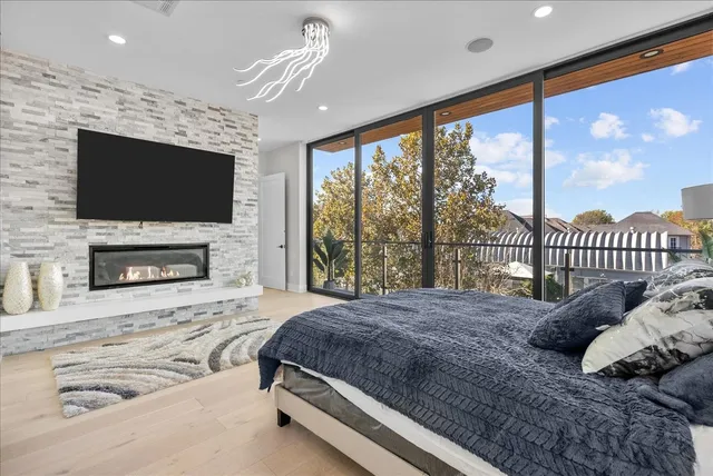 $1,695,700 | 516 Reinerman Street, Houston, TX 77007