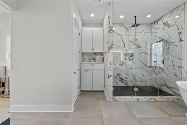 $1,695,700 | 516 Reinerman Street, Houston, TX 77007