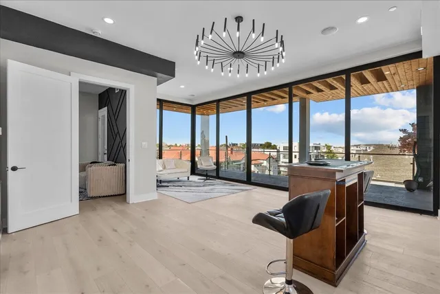 $1,695,700 | 516 Reinerman Street, Houston, TX 77007