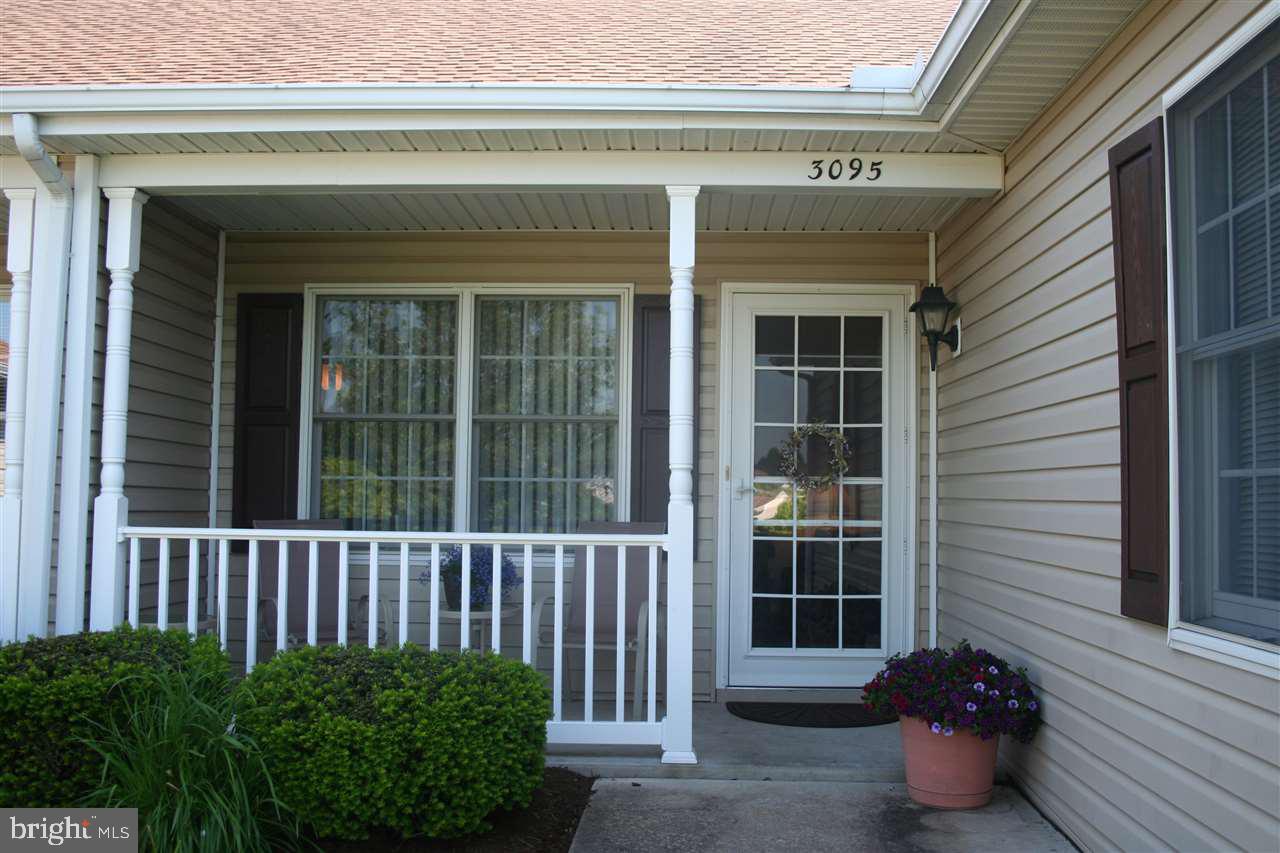 3095 Lakefield Road York, PA 17402 - Photo 3 of 35 Gallery Image 3