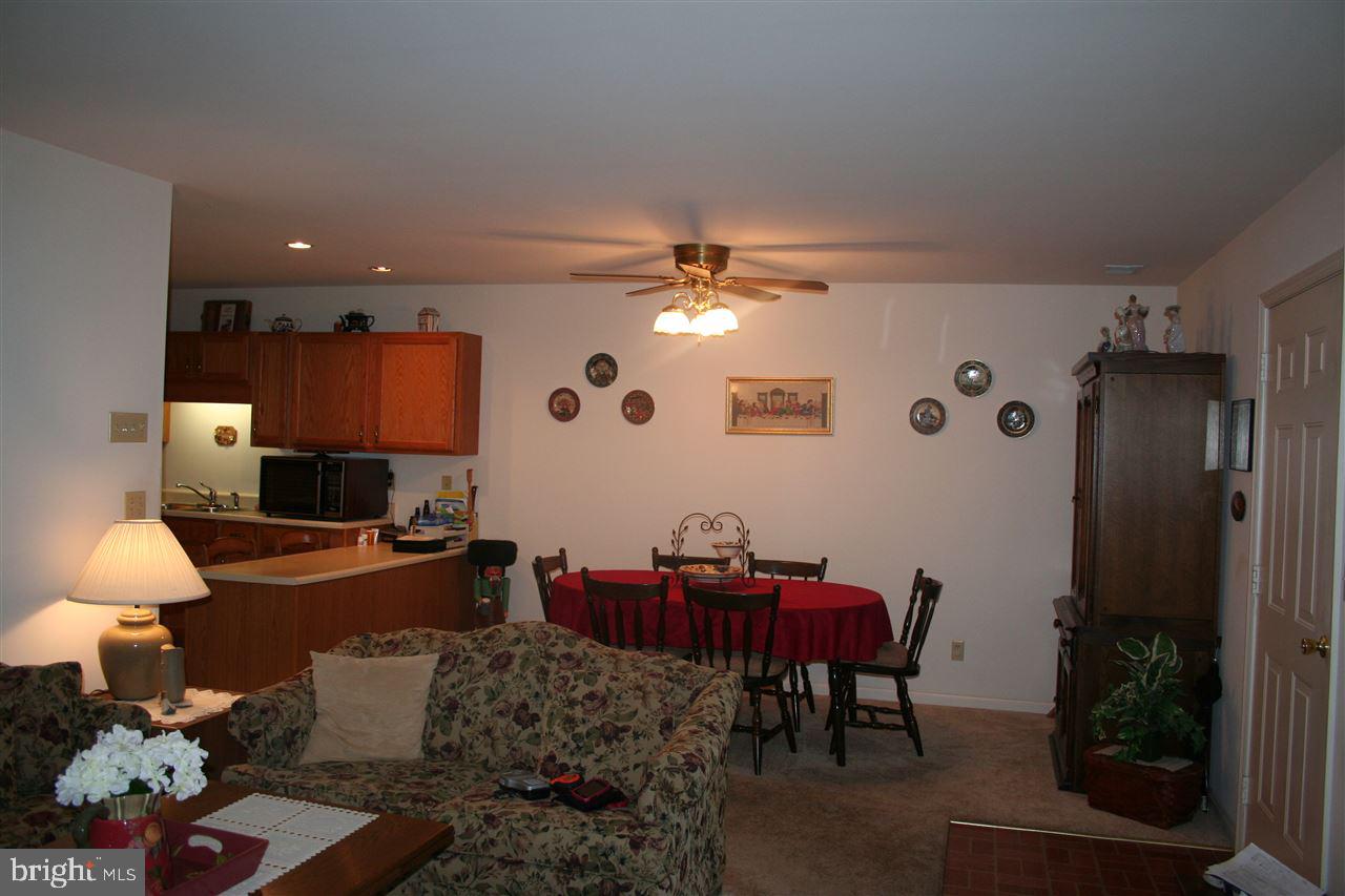 3095 Lakefield Road York, PA 17402 - Photo 10 of 35 Gallery Image 10