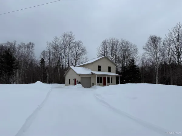 $241,000 | 2121 Jasberg Street, Hancock, MI 49930
