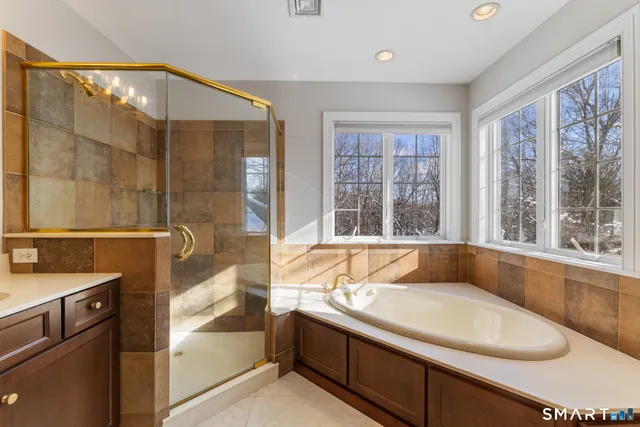 $749,900 | 37 Ellsworth Lane, Ellington, CT 06029