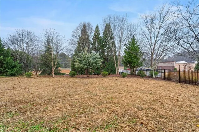 $400,000 | 1236 Silvercrest Court Southwest, Powder Springs, GA 30127