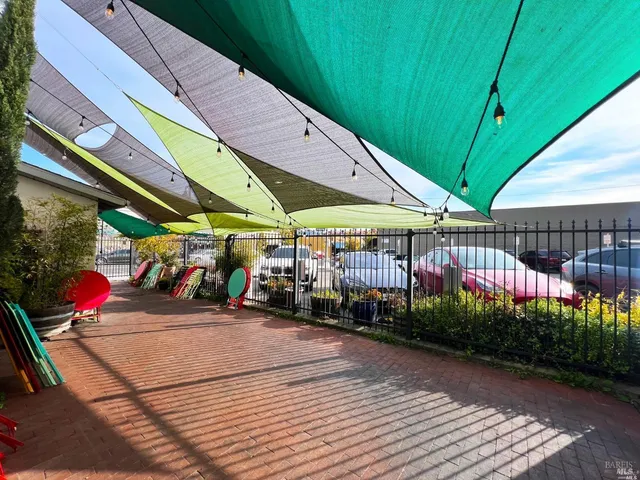 $1,600,000 | 102 South State Street, Ukiah, CA 95482