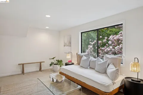 $1,195,000 | 982 Grizzly Peak Boulevard, Berkeley, CA 94708