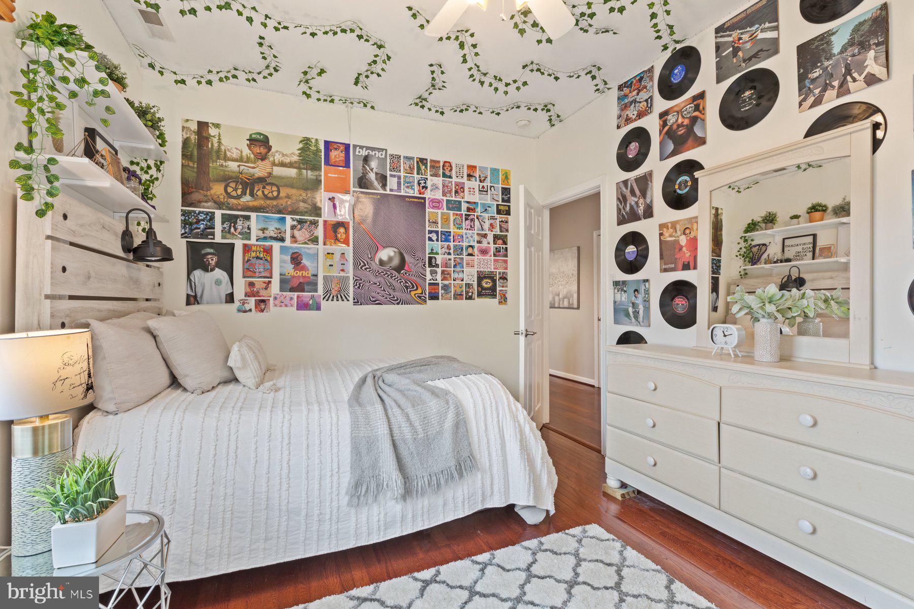 2605 Eccleston Street Silver Spring, MD 20902 - Photo 28 of 47 a bedroom with a bed and a window