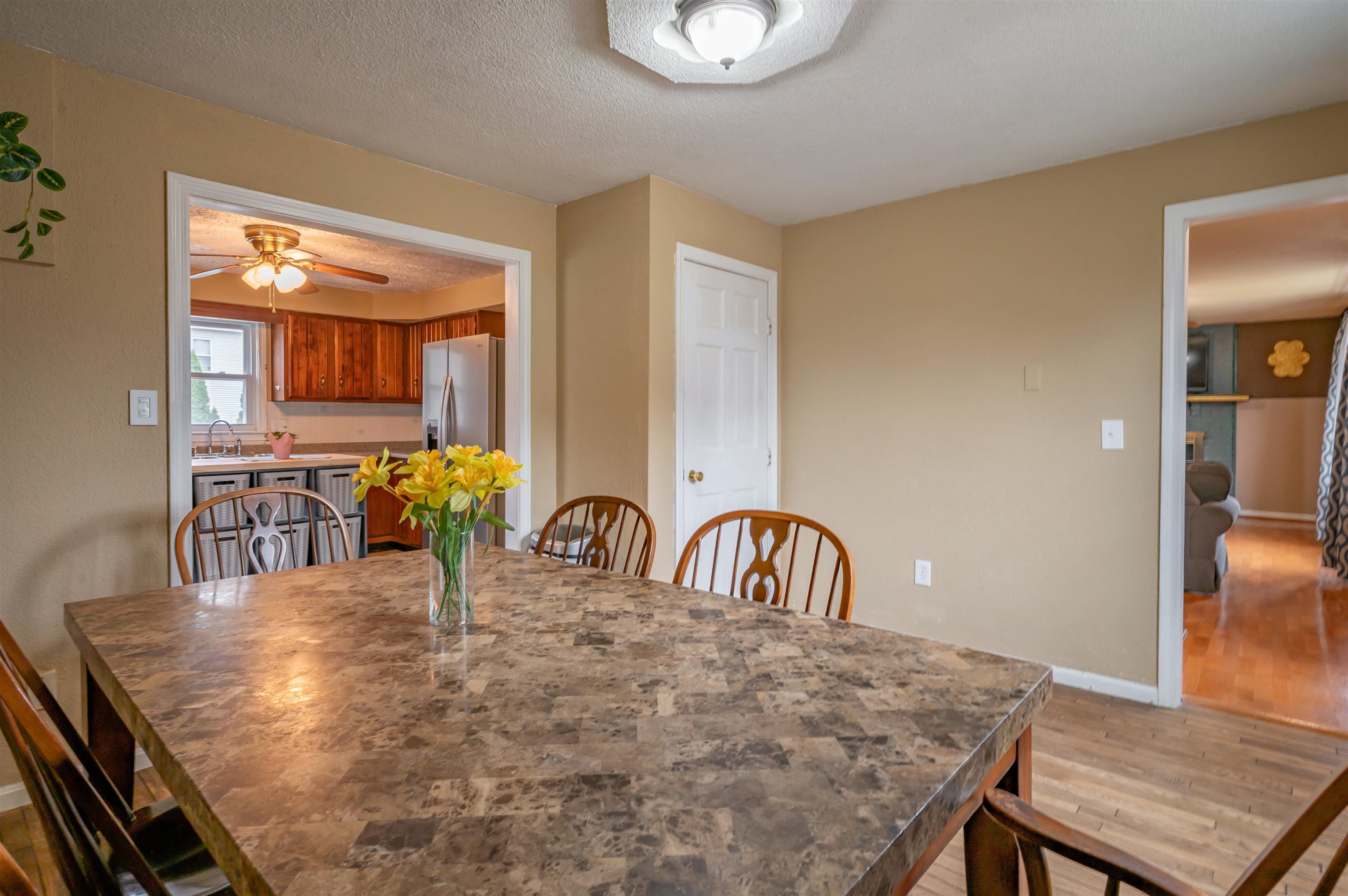 31 Rosemont Avenue Manchester, NH 03103 - Photo 25 of 46